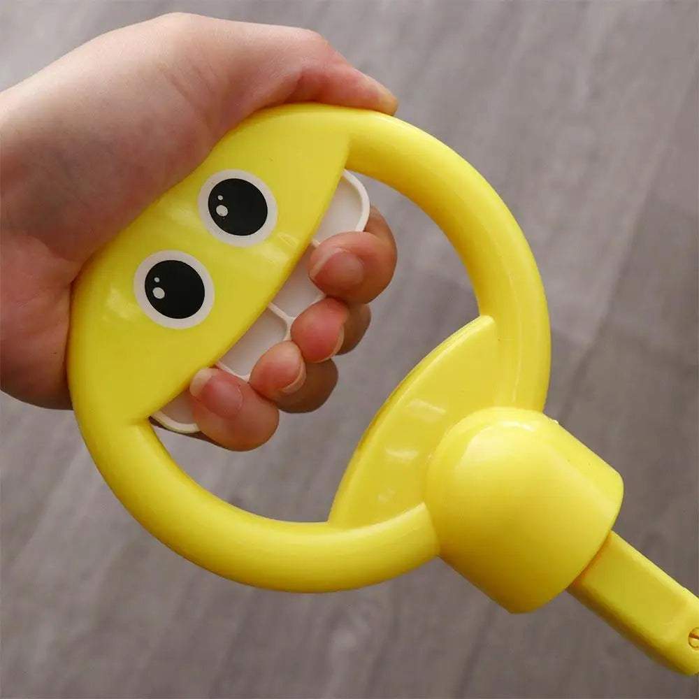 32-Hole Smiling Face Bubble Wand in Assorted Colors