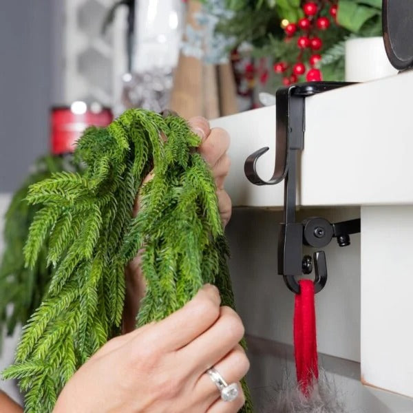 Adjustable Fireplace Stocking and Garland Hanger Set – Secure, Easy-Install Holiday Decor Display