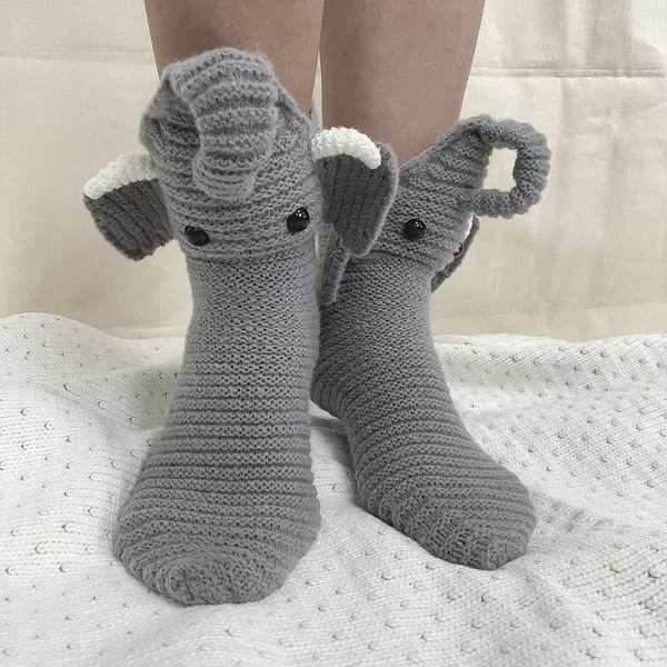 3D Knitted Crocodile Socks - Realistic Texture and Ultra-Soft Comfort